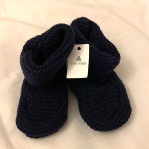 Baby Gap booties in navy